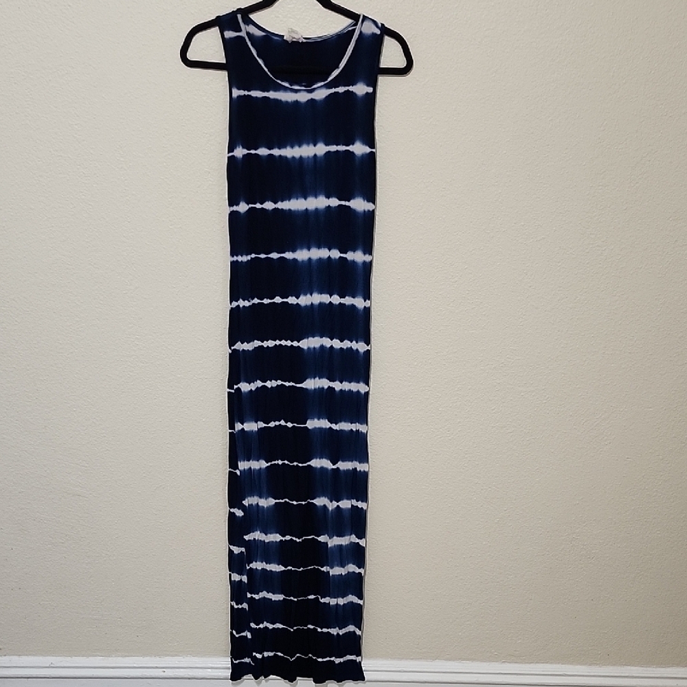 Yelete Blue and White Sleeveless Sheath Maxi Dress